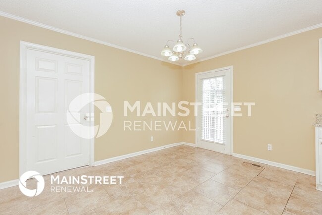 Photo - 701 Comanche Ct