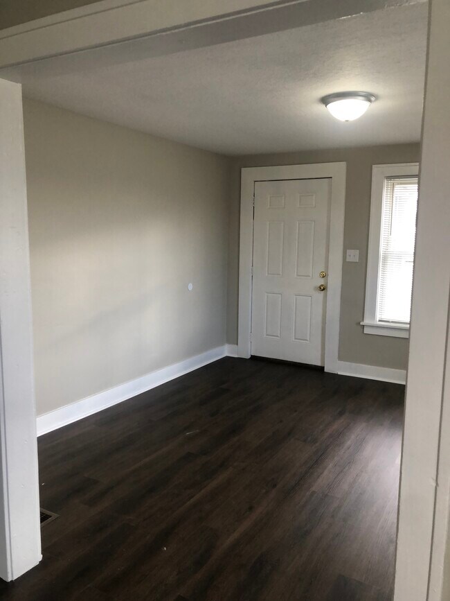 Photo - 132-136 George Unit 132-5