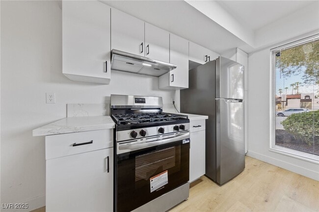 Photo - 1390 E Vegas Valley Dr Unit 25