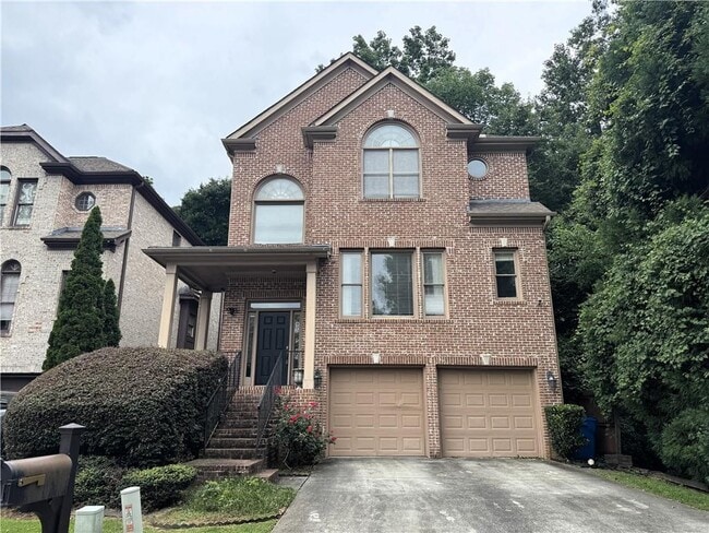 Building Photo - 871 Lenox Ct NE