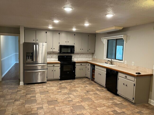 254 Ridgecrest Dr Unit A