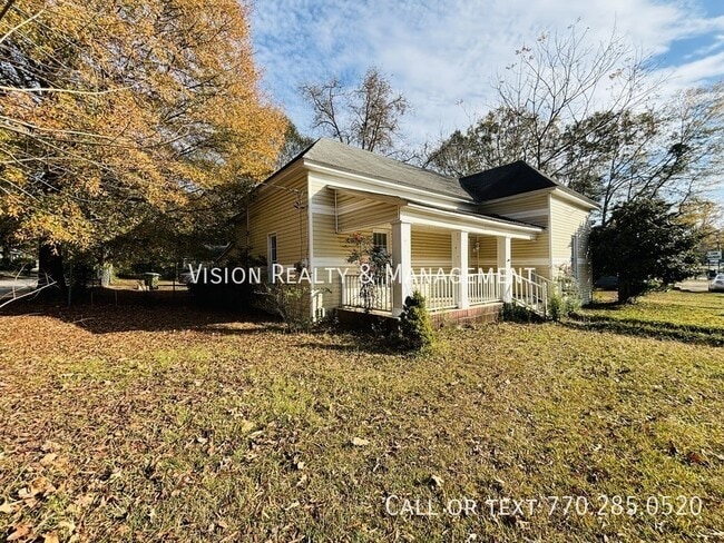 Photo - 302 Mandeville Ave