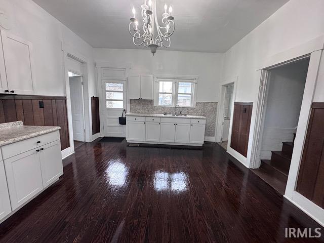 Photo - 111 E 2nd St