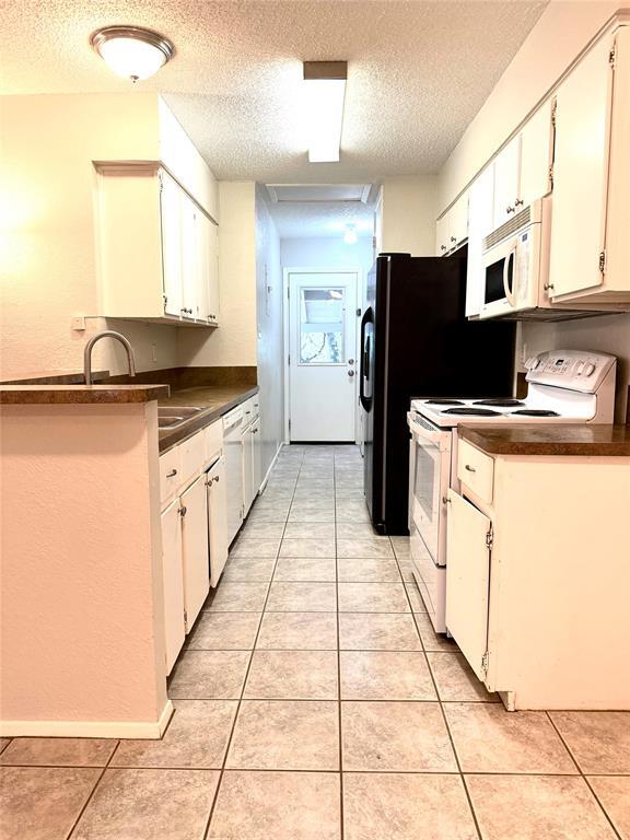 Photo - 9901 Hundred Oaks Cir