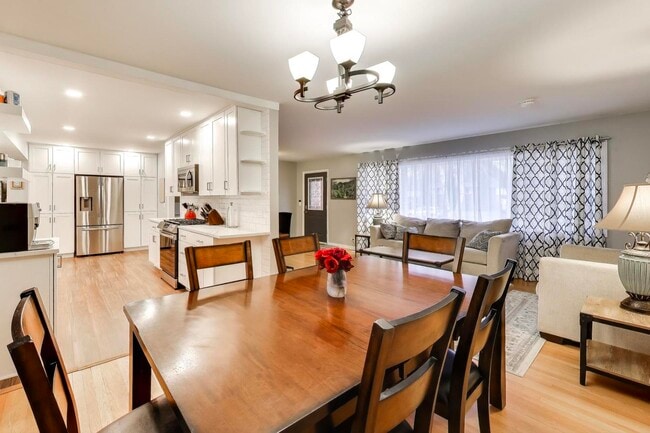 Photo - 6 S Waterman Ave