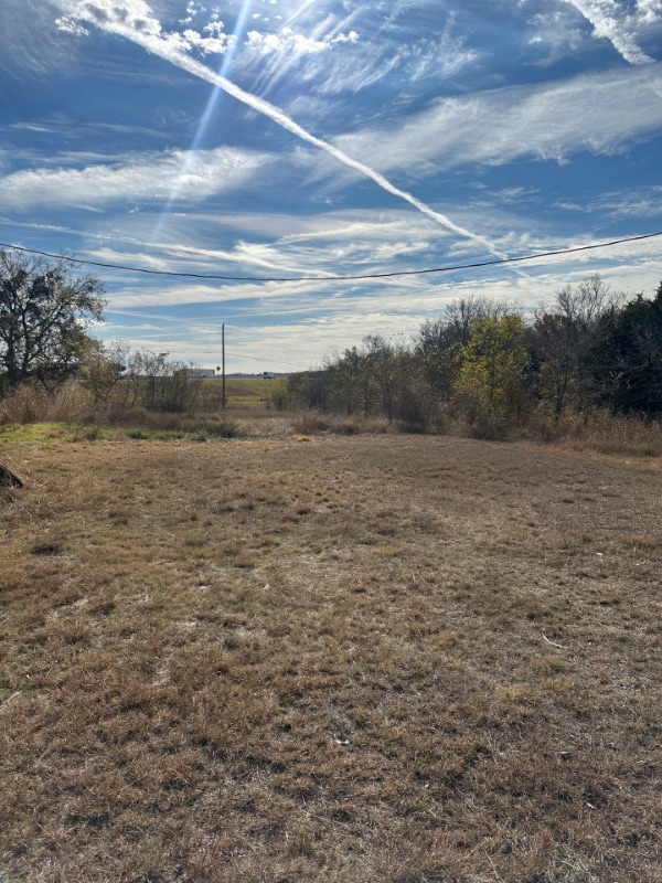 Photo - 16556 I-35