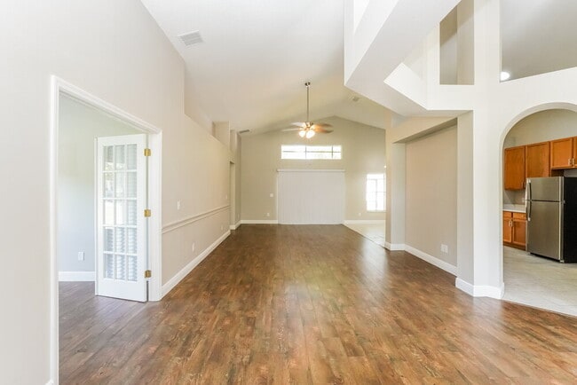 Photo - 936 Haverford Dr