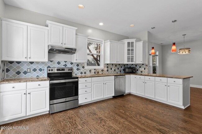 Photo - 412 Azalea Dr