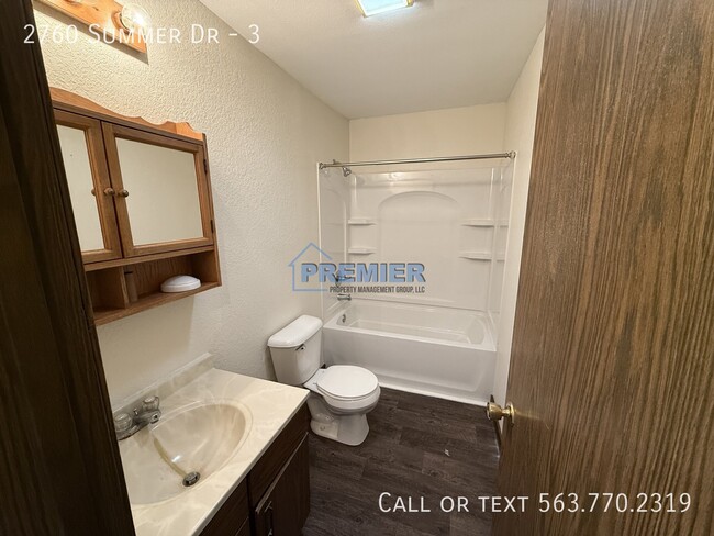 2760 Summer Dr Unit 3