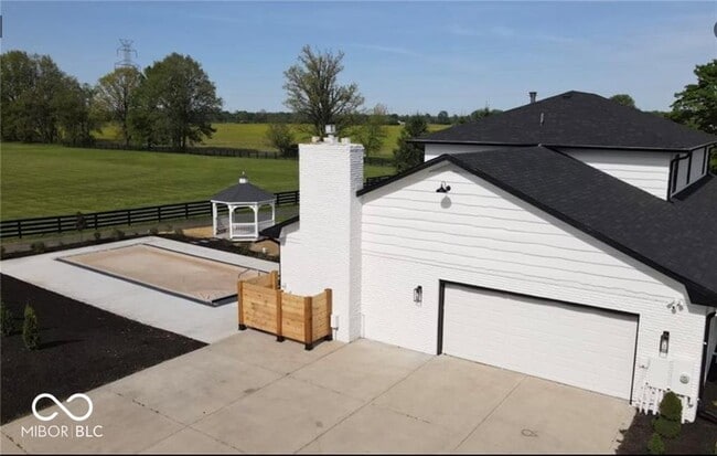 Photo - 9230 E Southport Rd