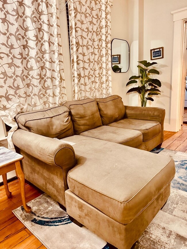 Photo - 252 Forest Ave Unidad 3