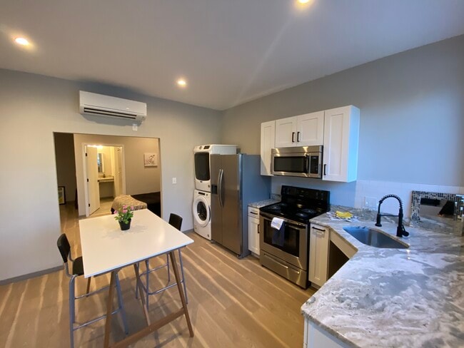 Photo - 2602 Huntingdon Ave Unit 1-Bed Apartment