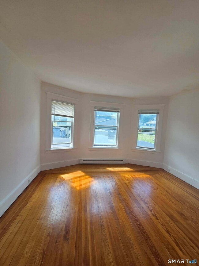 Photo - 652 Watertown Ave