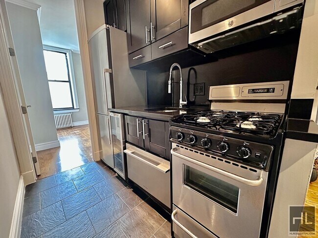 Photo - MOTT ST. Unit 8