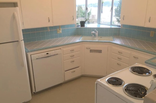 Photo - 4115 48th Ave S