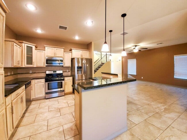 Photo - Spacious 3-Bedroom Home for Rent in Prime ...