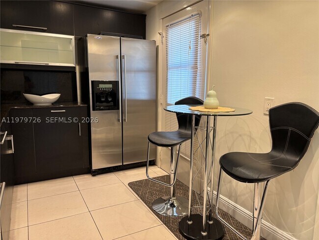 Photo - 3301 N Country Club Dr Unit 211