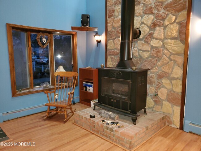 Photo - 411 Woodland Ave