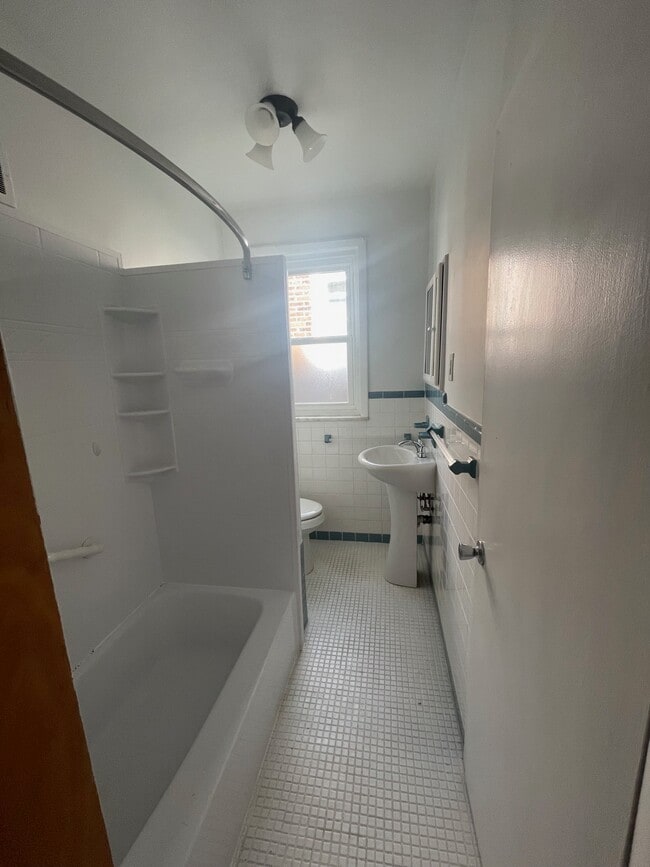 Photo - 338 Rector St