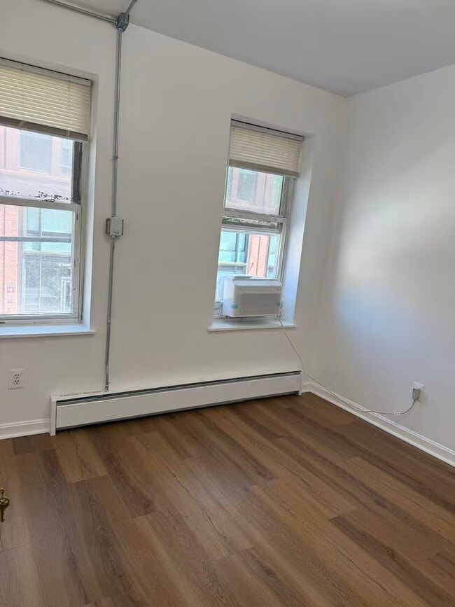 Photo - 213 E Berkeley St Unit 213 East Berkeley Street, 2