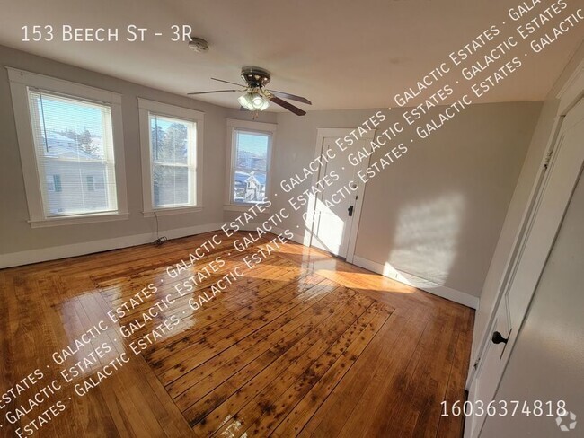 Building Photo - Renovated 1 bed 1 bath apartment East Side... Unit 3R