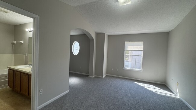 5260 Collins Rd