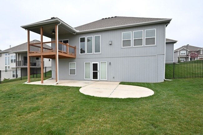 Photo - 7465 NW Douglas Ct