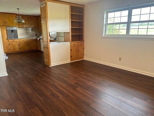 Photo - 3610 Warrensburg Rd
