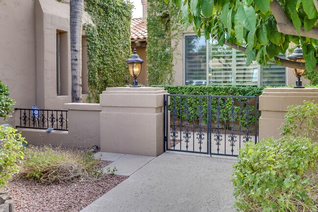 Photo - 8711 E Paraiso Dr