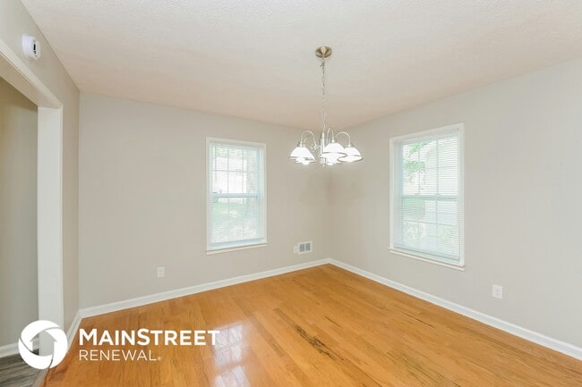 Photo - 3135 Revere Cir