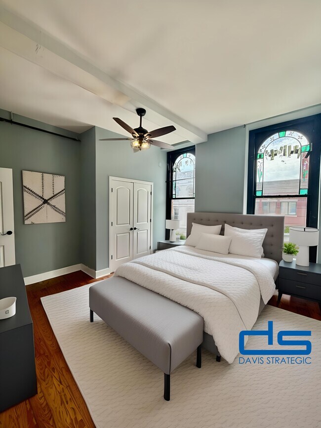 Photo - 117 W Main St Unidad 301