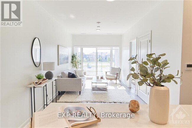 Photo - 4840 Bank St Unité 407