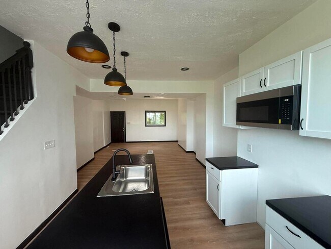 Photo - Newly Updated 2 Bedroom Home In the Southside!
