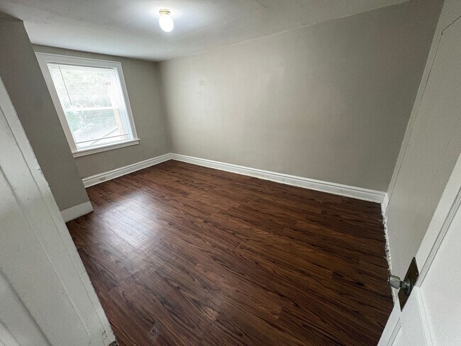 Photo - Gravois 1 Unit B