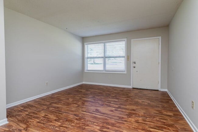 Photo - 2502-2502 E Morris Dr Unidad 2500 E Morris Dr