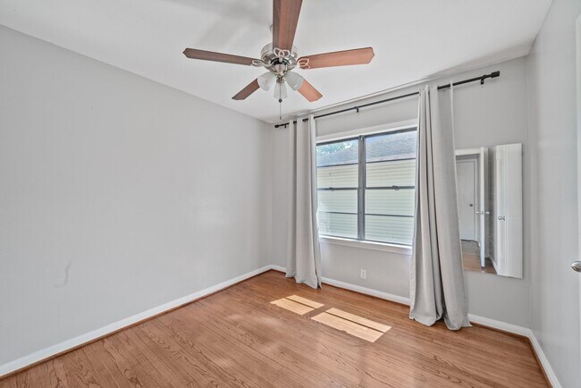 Photo - 3606 Yosemite St