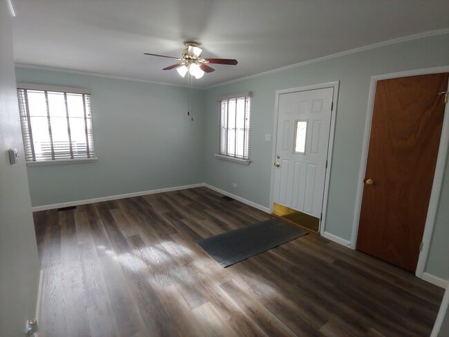 Photo - 2300 S Julian St