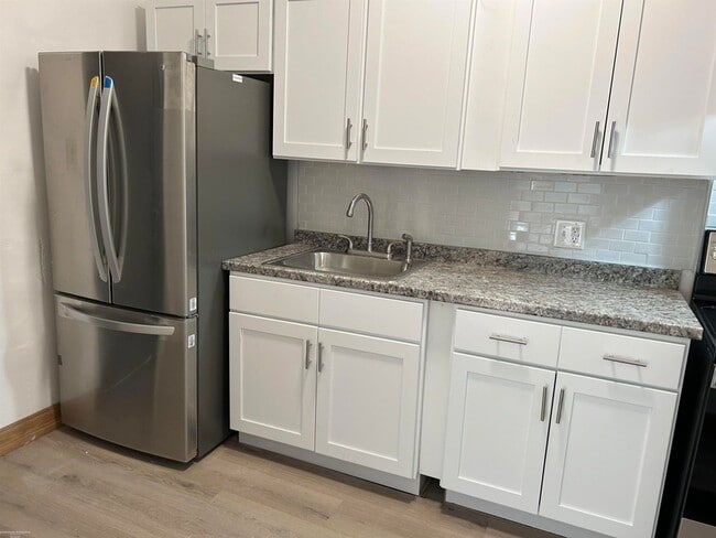 Photo - 4766 Commonwealth St Unit 1N