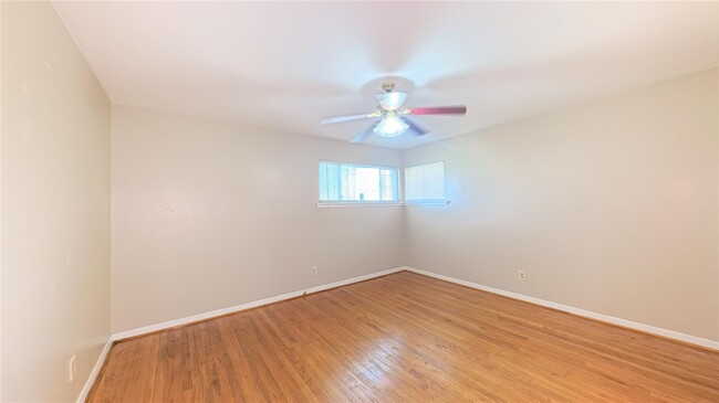 Photo - 3727 Woodvalley Dr