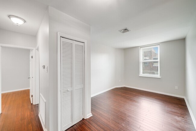 Photo - 316-1301-3-324 Jefferson St Unit 2C
