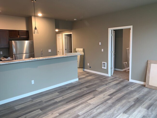 Samish Flats  Luxury Apartment Homes!