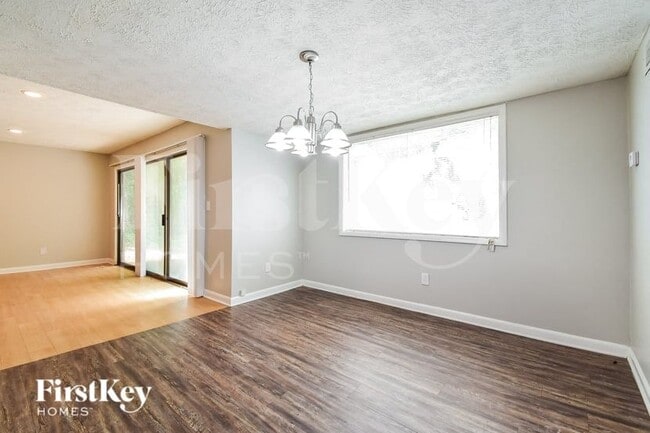 Photo - 5515 N Fork Dr SW
