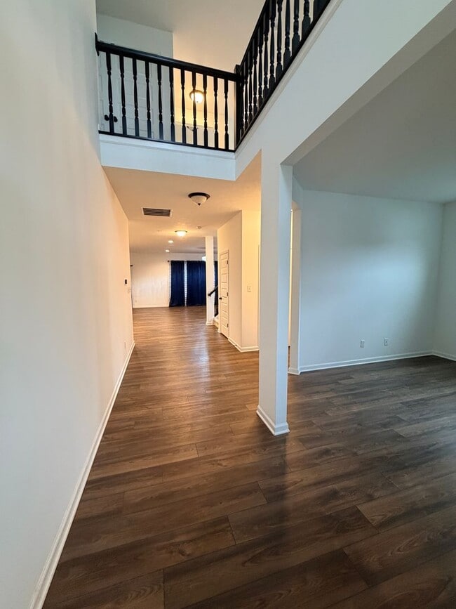 Photo - 4195 Risen Star Way