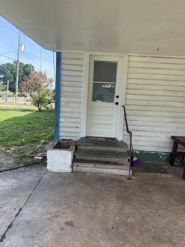 Photo - 719 N Lee Ave Unit Labellle Properties