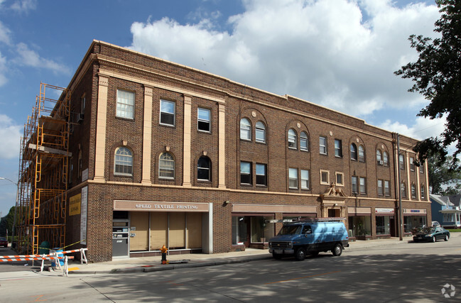 Photo - The Georgian Manor Apartments