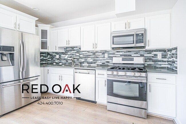 Photo - Gorgeous Two Bedroom with Stunning Floors,... Unidad 4527