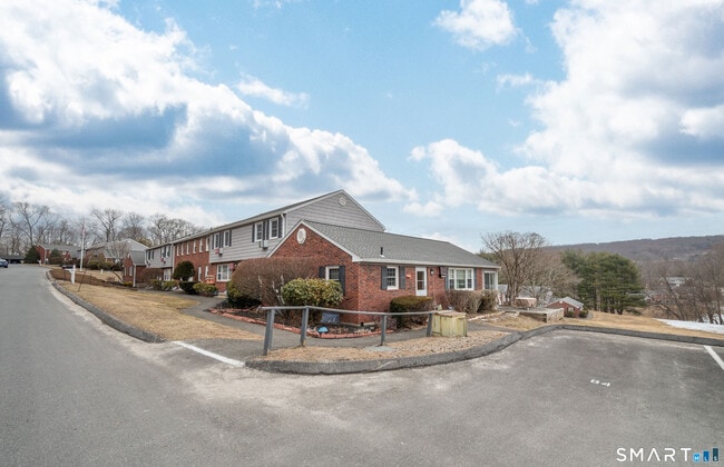 86 Old Farms Ln Unit 86