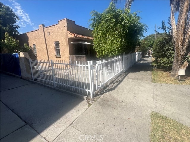Building Photo - 1634 W Parade St