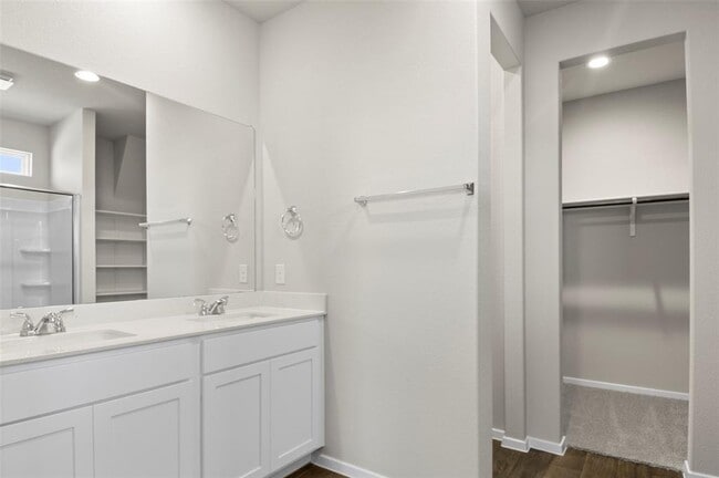 Photo - 220 Backwater Rd