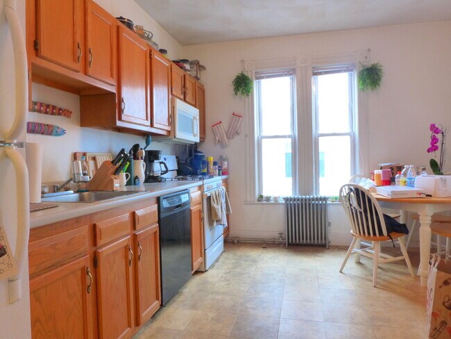 Photo - 23 Foster St Unit 1